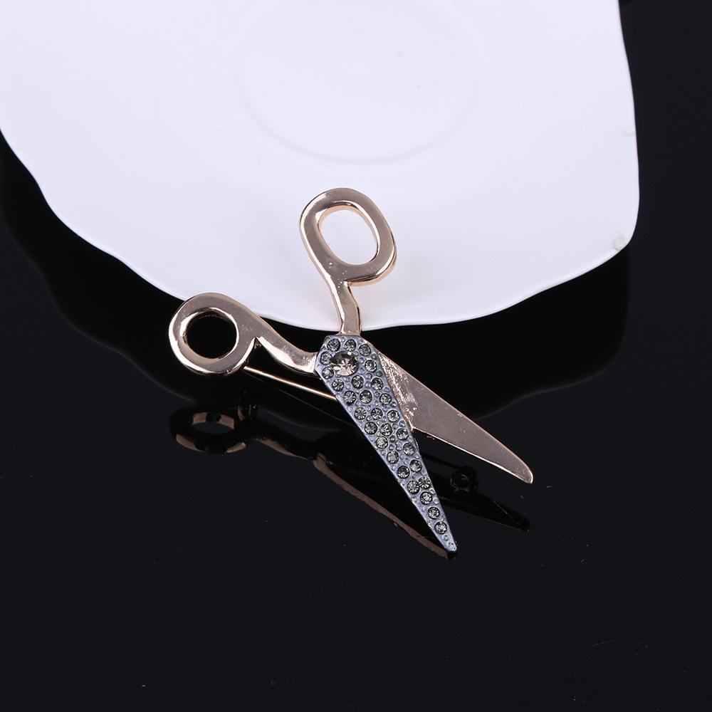 Hot Retro Alloy Brooch High-End Light Luxury Clothing Accessories High-End Corsage Pin Jewelry