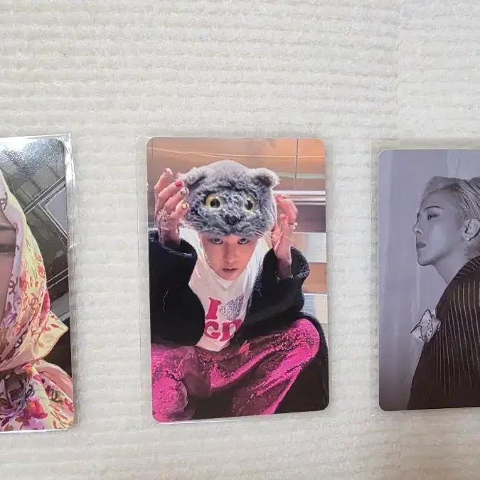 G-DRAGON Japan Exhibition photocard batch