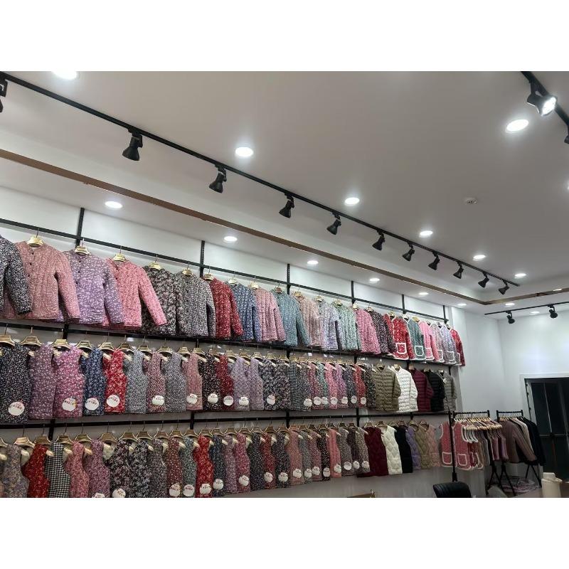 

Утепленный и увеличенный жилет для женщин среднего и пожилого возраста, новая верхняя одежда, ромбовидный жилет, жилет на пуху, хлопковый жилет, свободная теплая куртка 5XL [Recommended 140--82.5 kg]