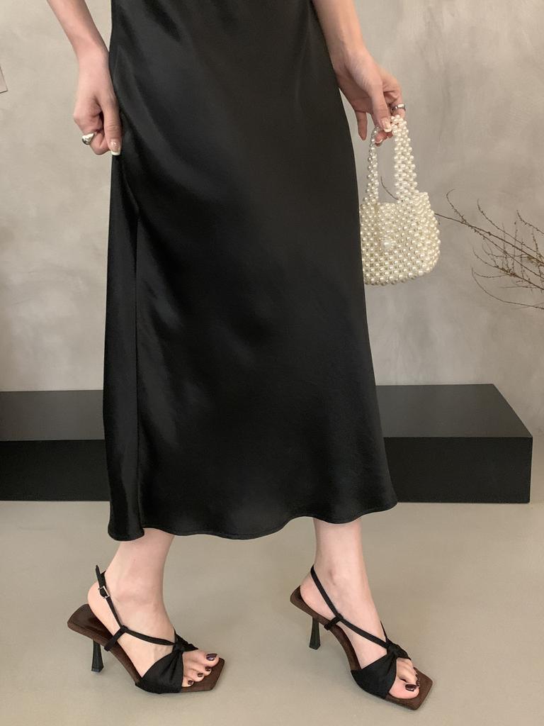 Sandales à talons hauts à bout carré pour femmes chaussures 2025 nouvel été rétro stiletto tempérament mot avec sandales à bout ouvert