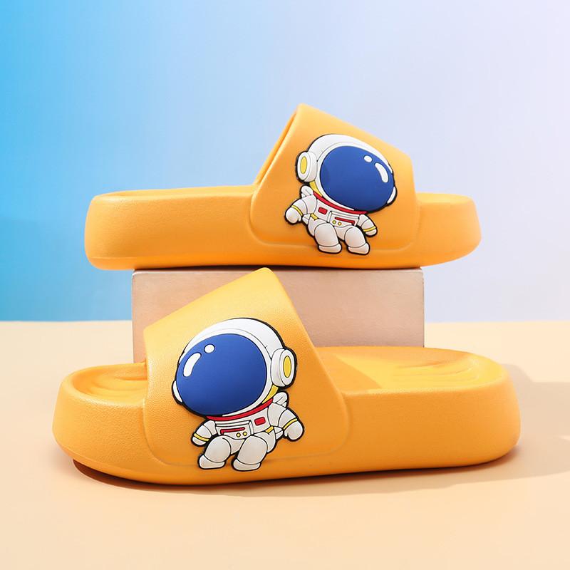 Comfortable Eva Cartoon Design Kid's Slippers For Boys And Girls Summer Wear