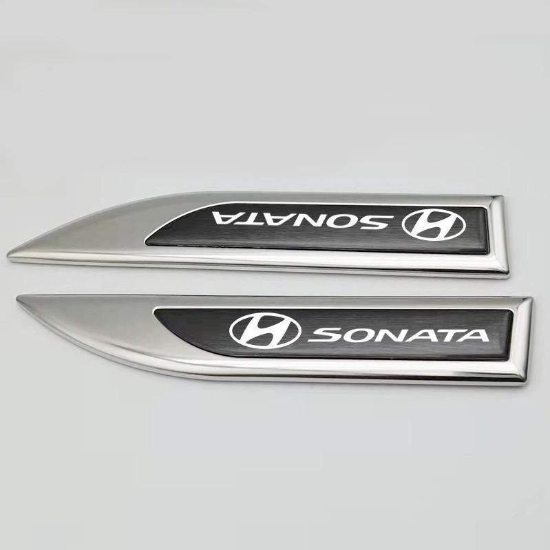 Hyundai Reina Metal Bright Side Fender Decal – Custom Car Logo Decoration