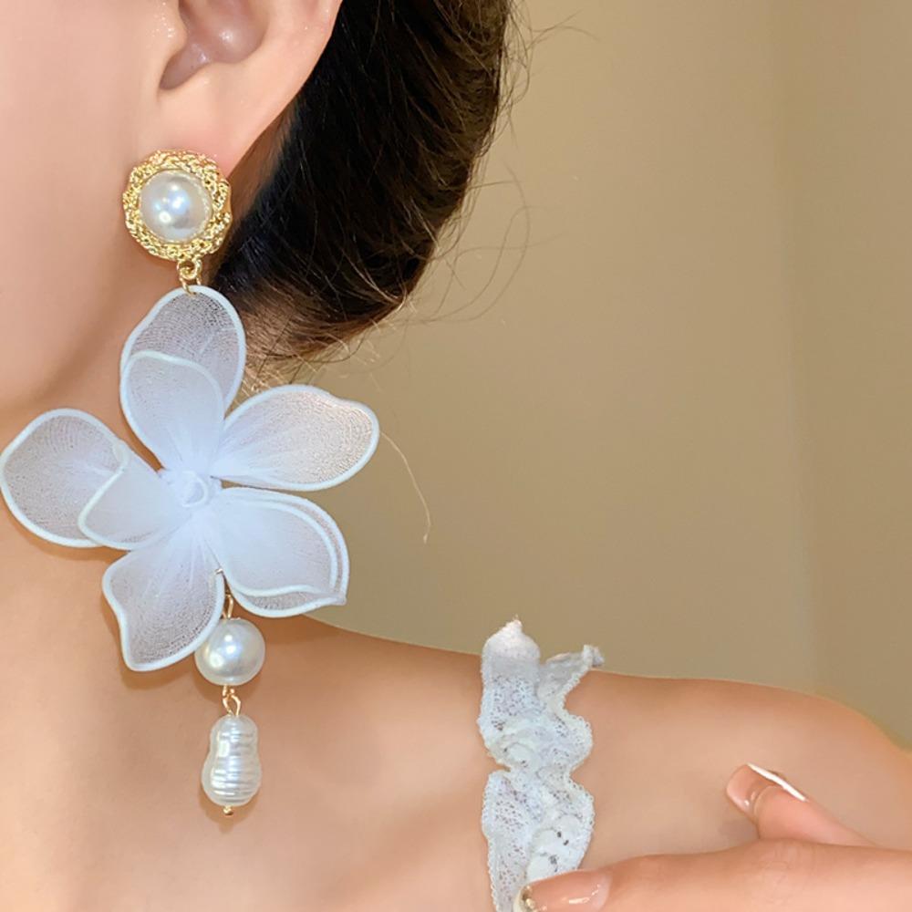 Exaggerated Mesh Flower Dangle Earrings Pearl Pedant Petals Stud Earrings  Ladies/Girls