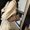 PU Women Crossbody Bag Leopard Print Bag Fashion One-shoulder Underarm Bag Niche Design Messenger Bag