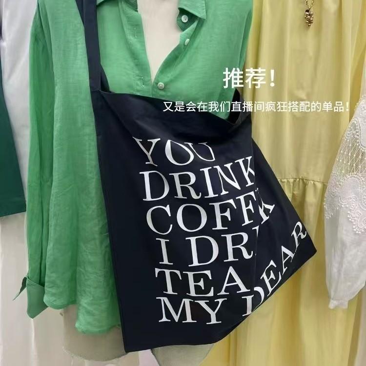 

Ins blogger recommendation! Korean simple letter canvas bag ins blogger shoulder tote bag large capacity shopping bag темно-синього кольору