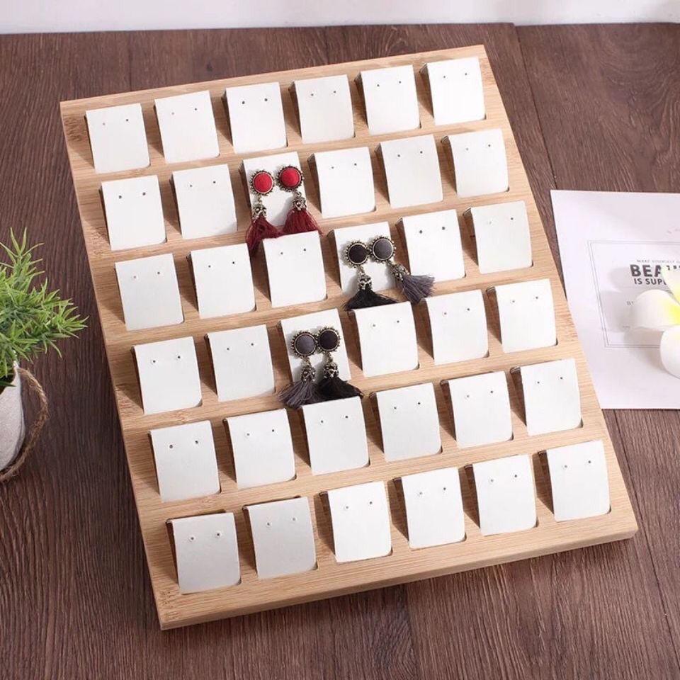 Tavă și suport mobil pentru afișarea cerceilor din bambus