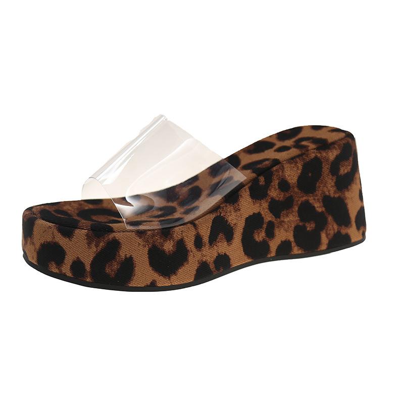 

Xia dew-toe casual shoes heightened platform waterproof table women s sandals Korean version temperament beach shoes fashion one-word slippers 40