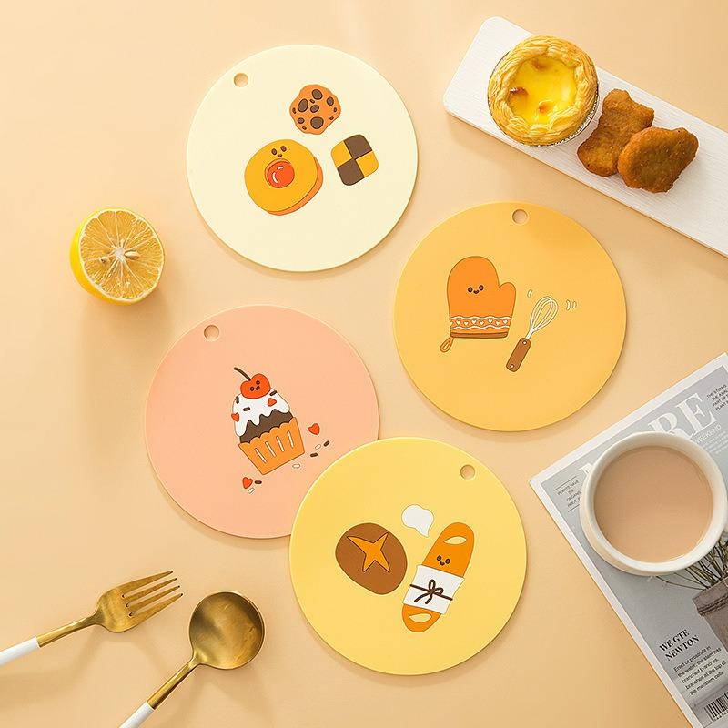Silicone Heat Insulation Pads, Household Anti-slip Coasters, High-temperature Resistant Table, Bowl and Plate Pads, Sunflowers