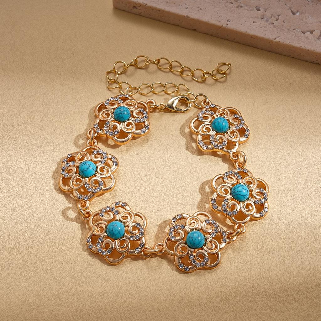 Turquoise Blue Diamond Flower Stud Earrings Necklace Light Luxury Niche Clavicle Chain Premium Jewelry Set