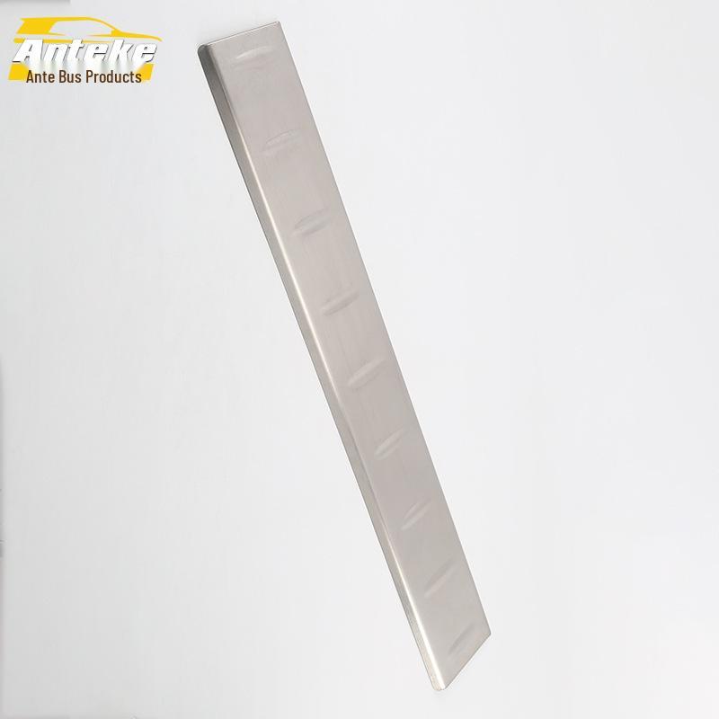 

Subaru 13 Forester Rear Bumper Protector & Trunk Tailgate Pedal.