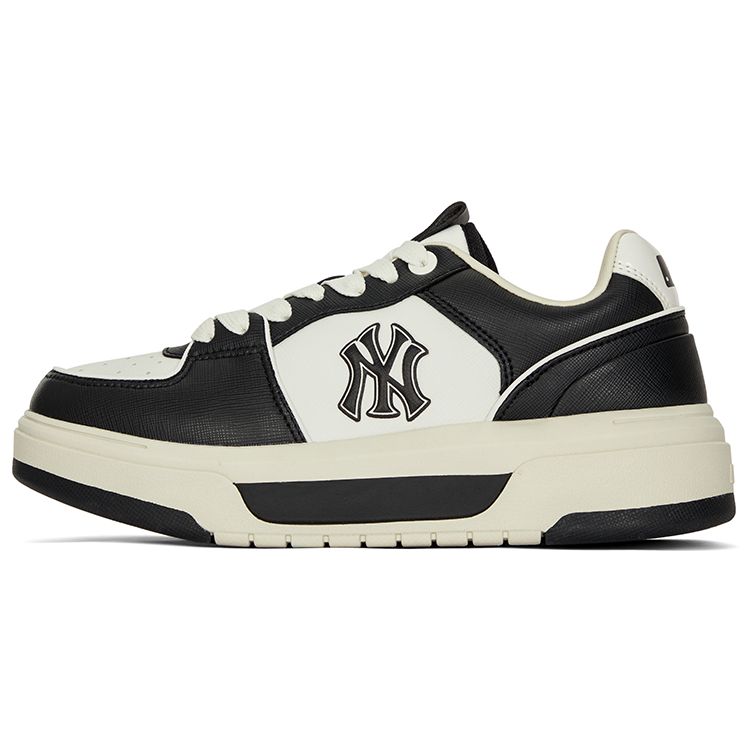 MLB Chunky Liner 24SS New York Yankees Comfortable Vintage Casual Versatile Black White Panda Height Increasing Low Top Skate Shoes 3ASXCLS4N-50BKS