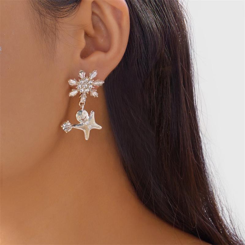 Light Luxury Full Rhinestone Snowman Dangle Earrings for Women Creative Snowflake Santa Claus Earrings Friendship Party Jewelry