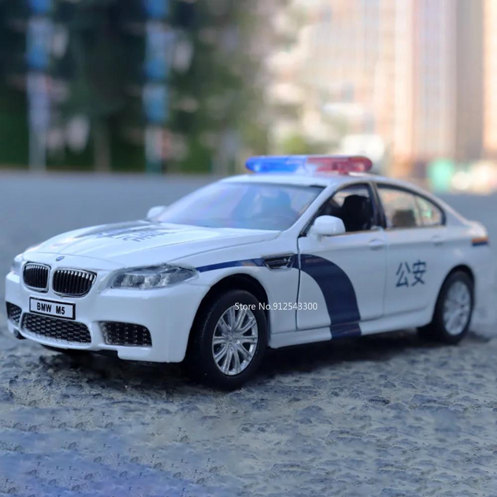 1:36 Scale BMW M5 Ford Mustang Volkswagen T-ROC Police Car Model Toy Alloy Diecast Doors Opened Vehicles for Models Boy's Gifts