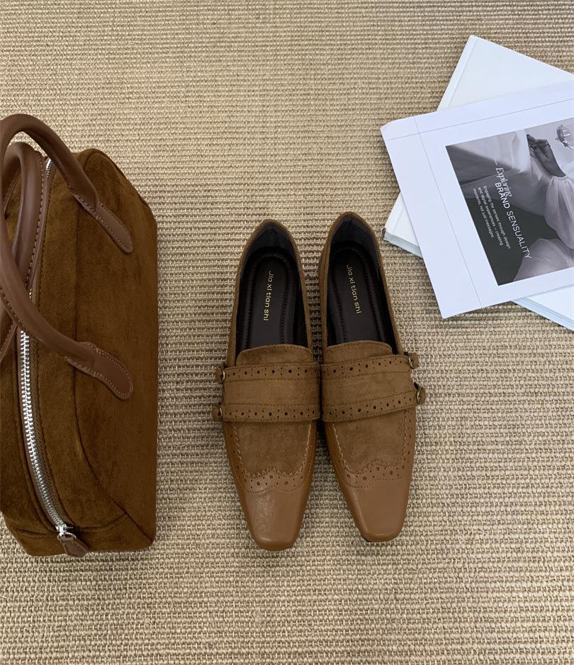 

European and American square head deep mouth single shoes women s 2025 autumn block low heel fashion shoes belt buckle temperament young women s shoes 39 світло-коричневого кольору
