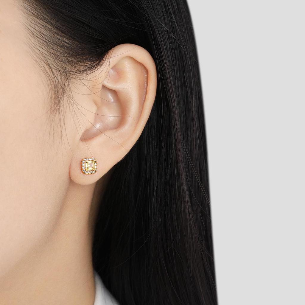 Korean Styled Luxury Diamond Sugar Cube Jewelry Set: Titanium Necklace, Bracelet & Stud Earrings
