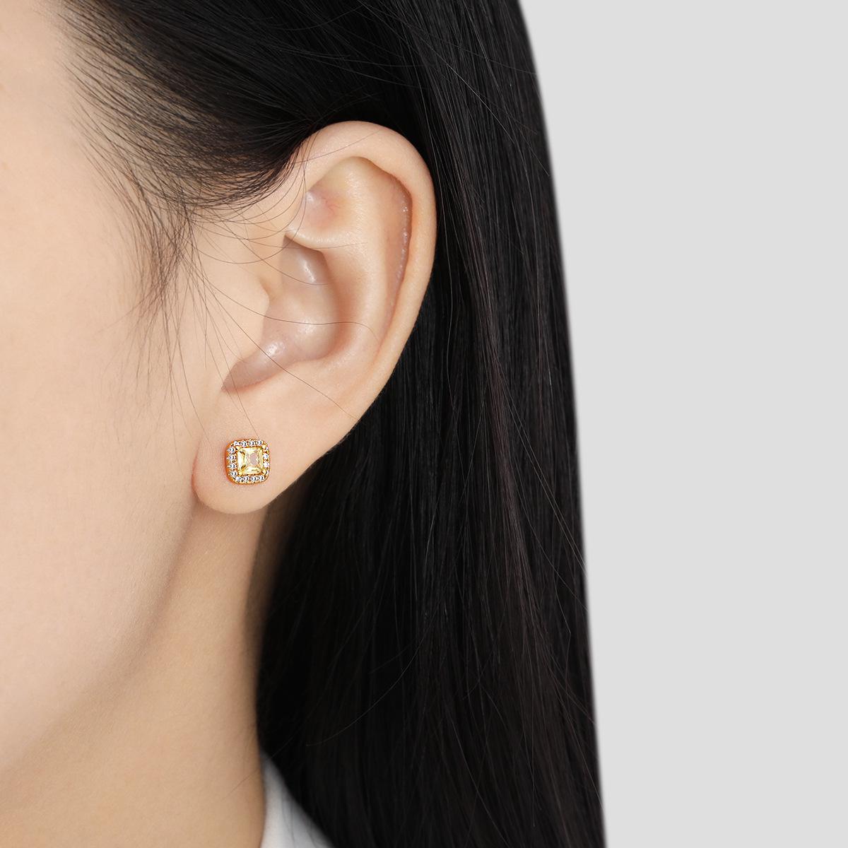 

Роскошный ювелирный набор в корейском стиле с бриллиантами в форме сахарных кубиков: Титановое ожерелье, браслет и серьги-пусеты