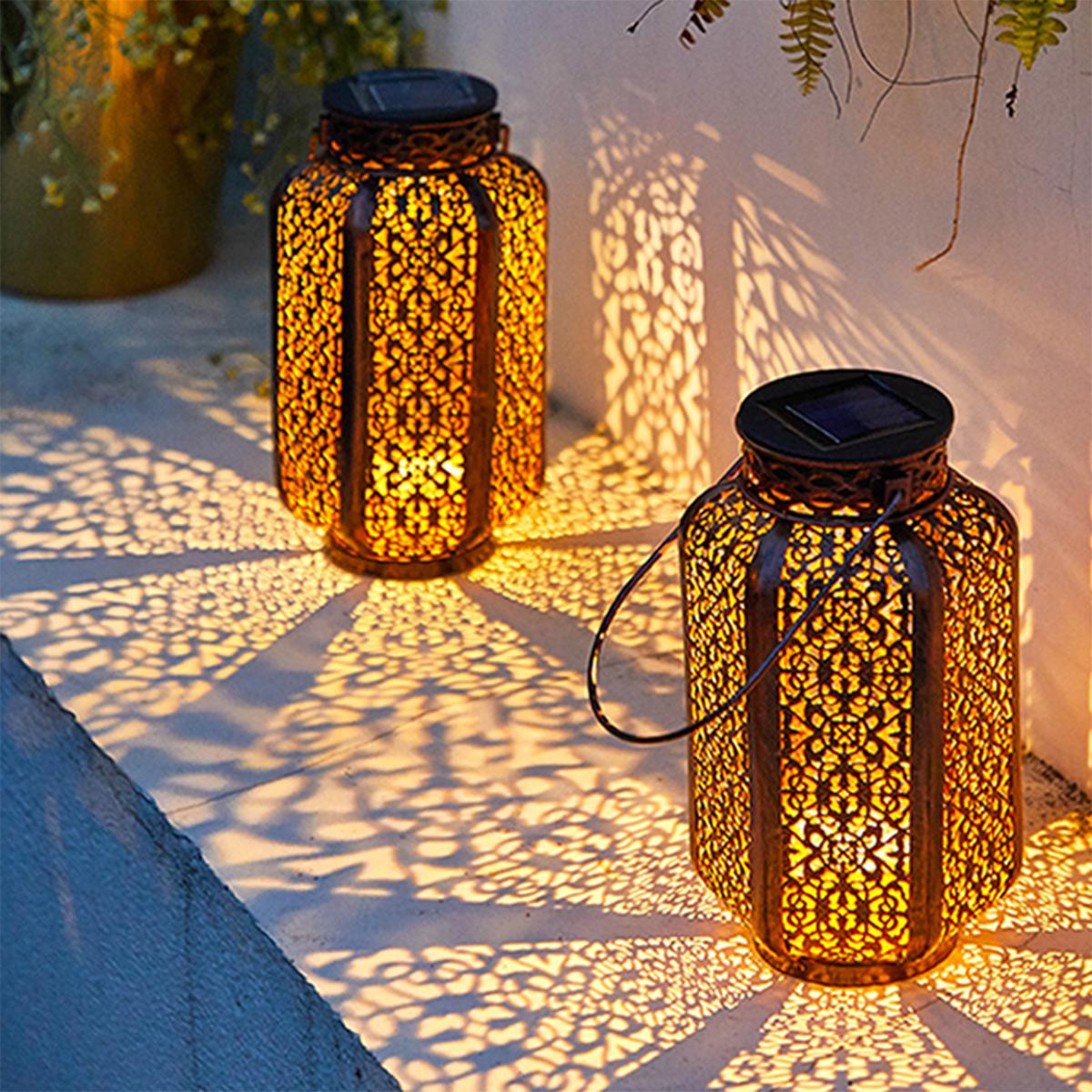 

Retro Iron Art Led Solar Hanging Lantern Vintage Metal Pathway Lamp With Handle Waterproof Outdoor Decorative Solar Powered Garden Yard Patio Landscap коричневий