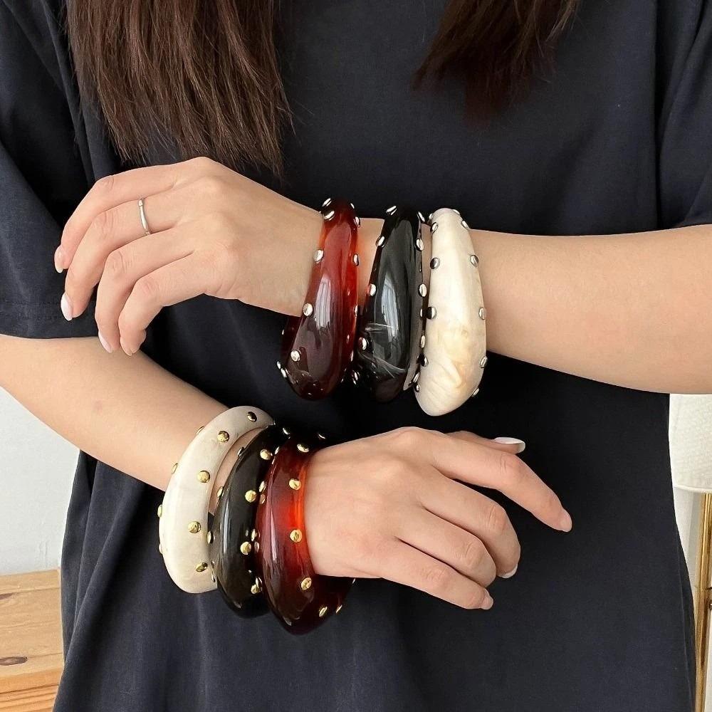Vintage Geometric Chunky Punk Jewelry Fashion Retro Bangle Irregular Rivet Resin Bracelet Women