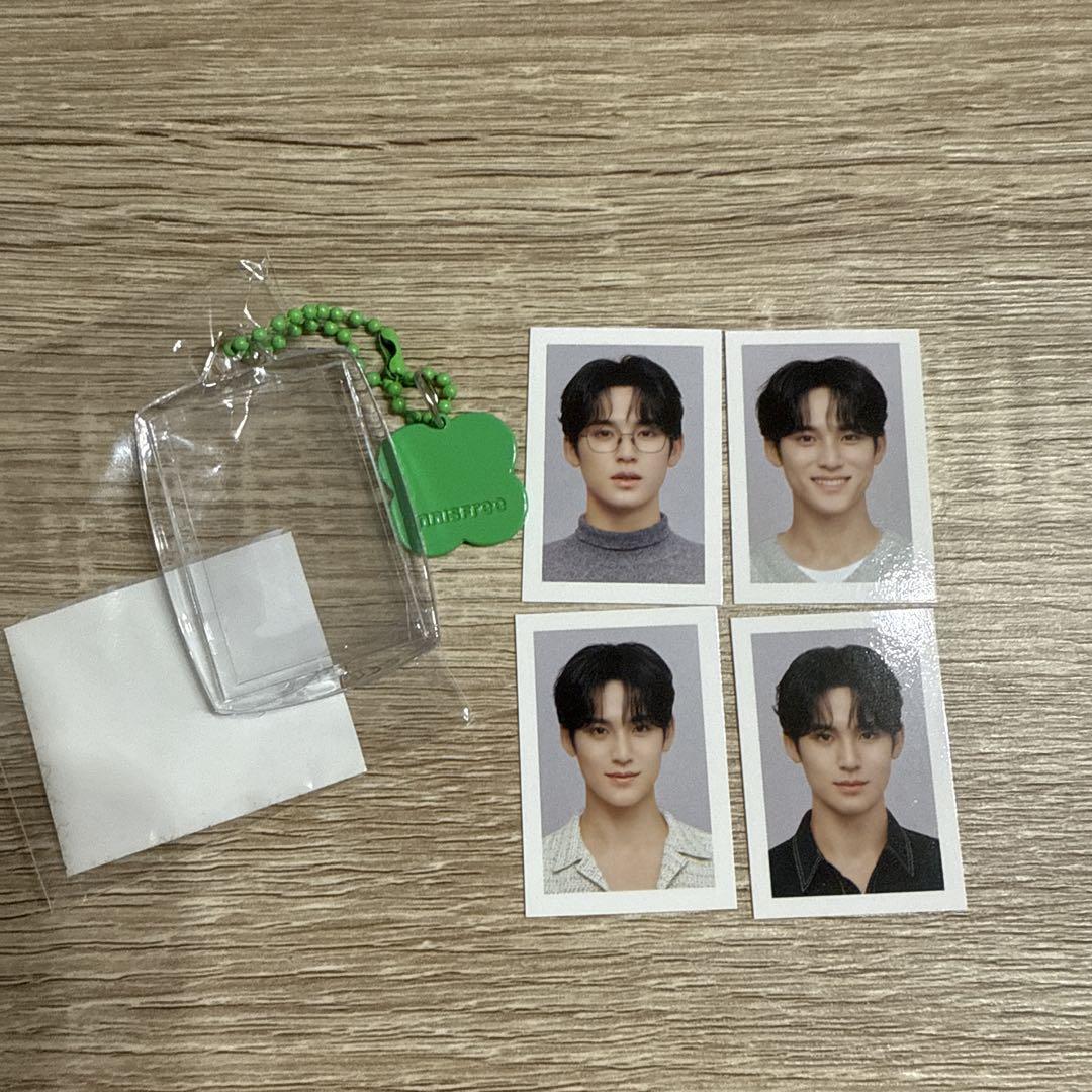 

[USED] SVT Mingyu ID photo style keychain