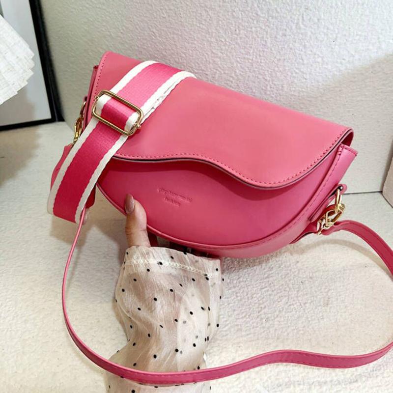 Nieuwe Effen Kleur PU Leer Dames Crossbody Tas Met Stijlvolle Rode Brede Schouderband Schouder Compact Vierkante Tas