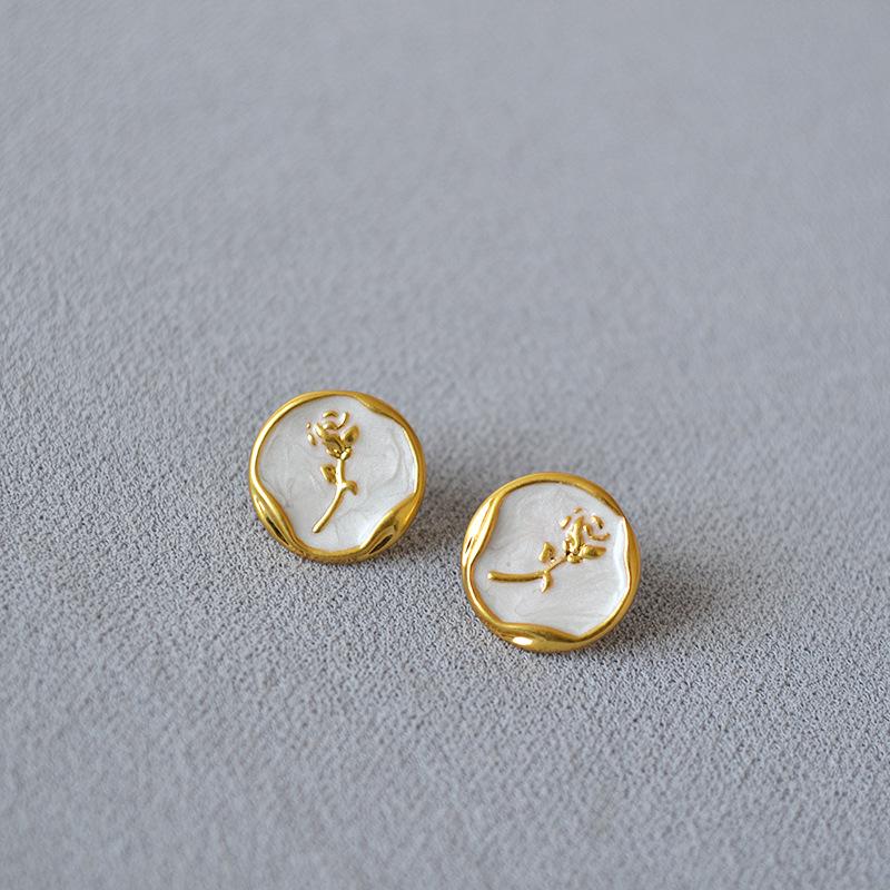 

Niche Retro Gold-Plated Brass & White Enamel Tulip Stud Earrings with 925 Silver Posts