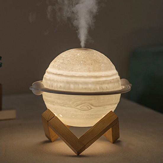 Planet Nachtlicht Luftbefeuchter 200ML Kapazität Leiser USB Mini-Luftbefeuchter mit Holzständer für Zuhause Büro Schlafzimmer Nachttischlampe Schreibtisch-Luftbefeuchter