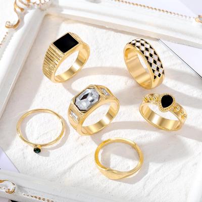 Vintage Black and White Checker Ring Set Spark Ring Elegant Party Ring for Men and Women 6 Piece Set 2023 New Noble Ring Luxury Rich Ring