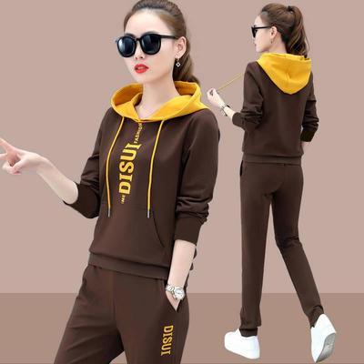 Winter and Autumn Fashion Casual Sportswear Set for Women In Large Size. Loose Long-sleeved Hooded Pants for Two-piece Set.