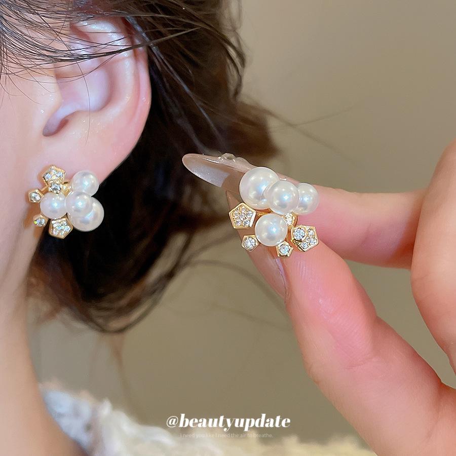 14k Gold Plated Silver Needle Zircon & Imitation Pearl Flower Stud Earrings - French Retro High-End Earrings for Women