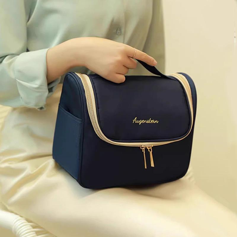 

2025 Women s Large Capacity High-End Travel Toiletry & Makeup Bag
