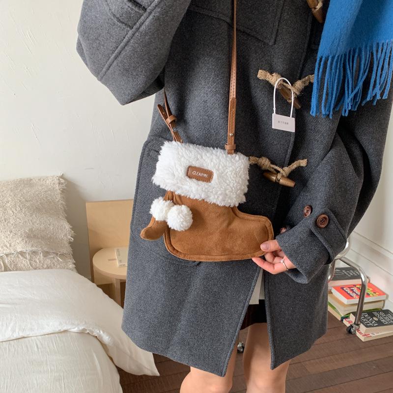 Cute Boots Bag Women's Autumn and Winter 2025 New Trendy Retro Suede Mobile Phone Bag Versatile Messenger Plush Bag