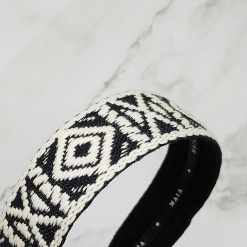 MAIA Geometric Pattern Headband - Black A