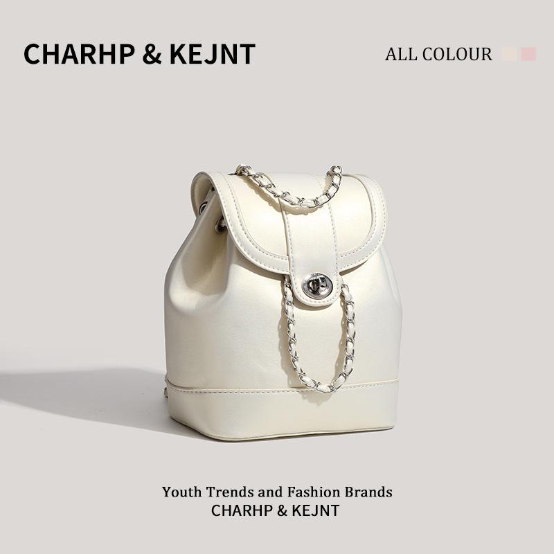 

Xiaoxiangfeng silver backpack women s summer 2025 new trendy versatile chain bag small backpack simple commuter backpack women