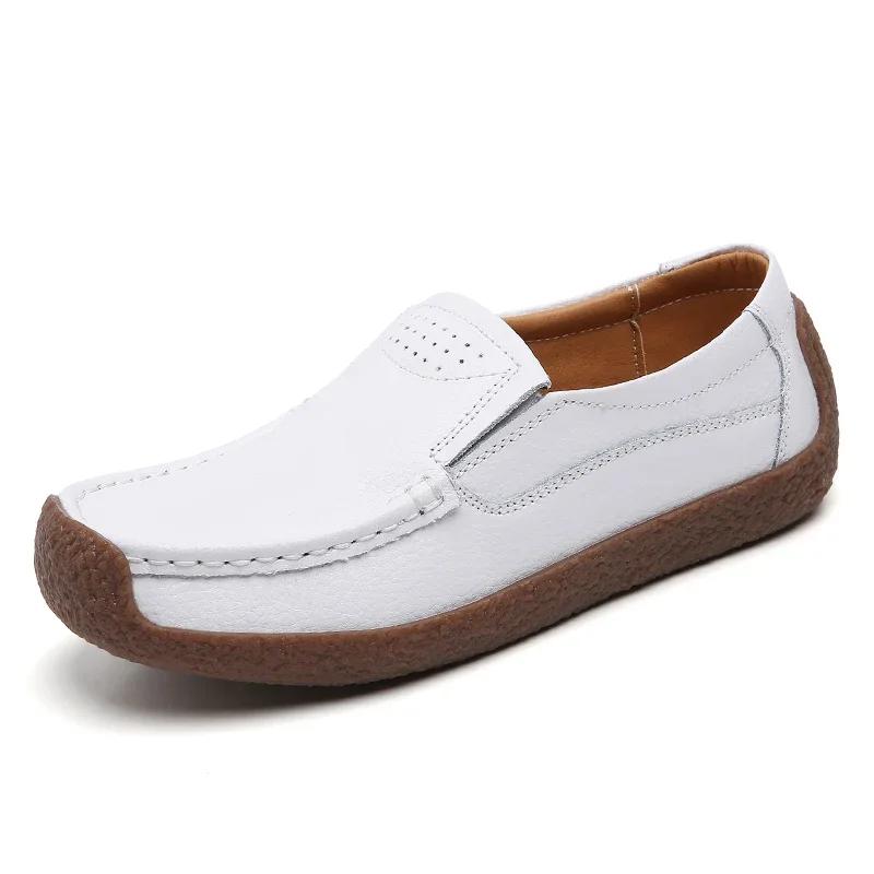 Lightweight Slip-On Soft Bean Loafers Ladies Non-Slip Mother Walking Shoes British Style Flat Genuine Leather Casual Shoes Women