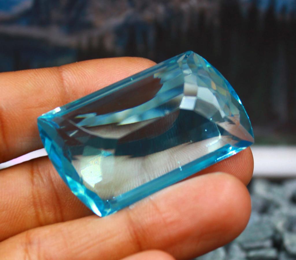 Washington's Birthday 122 Carat Blue Topaz Fancy Shape Lab Created London Gemstone SN630