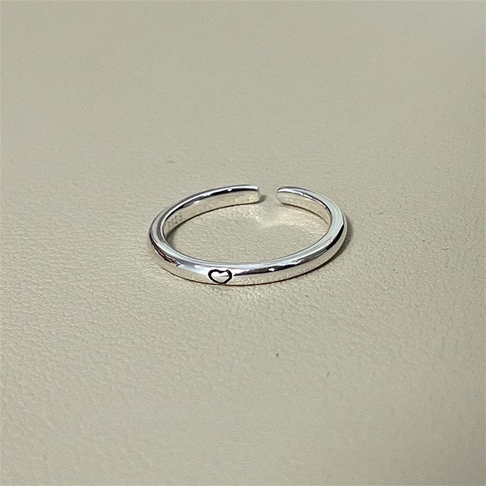 Xiaohongshu S925 Sterling Silver Women's Luxury Ring - Niche Design, Non-Fade Index Finger Fashion.