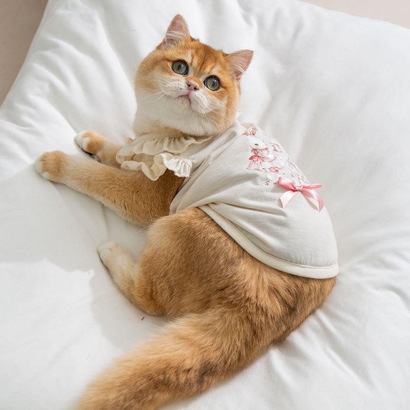 New spring and summer thin cat clothes, fungus lace flying sleeve vest, kittens, puppies, hairless cats, pet clothes