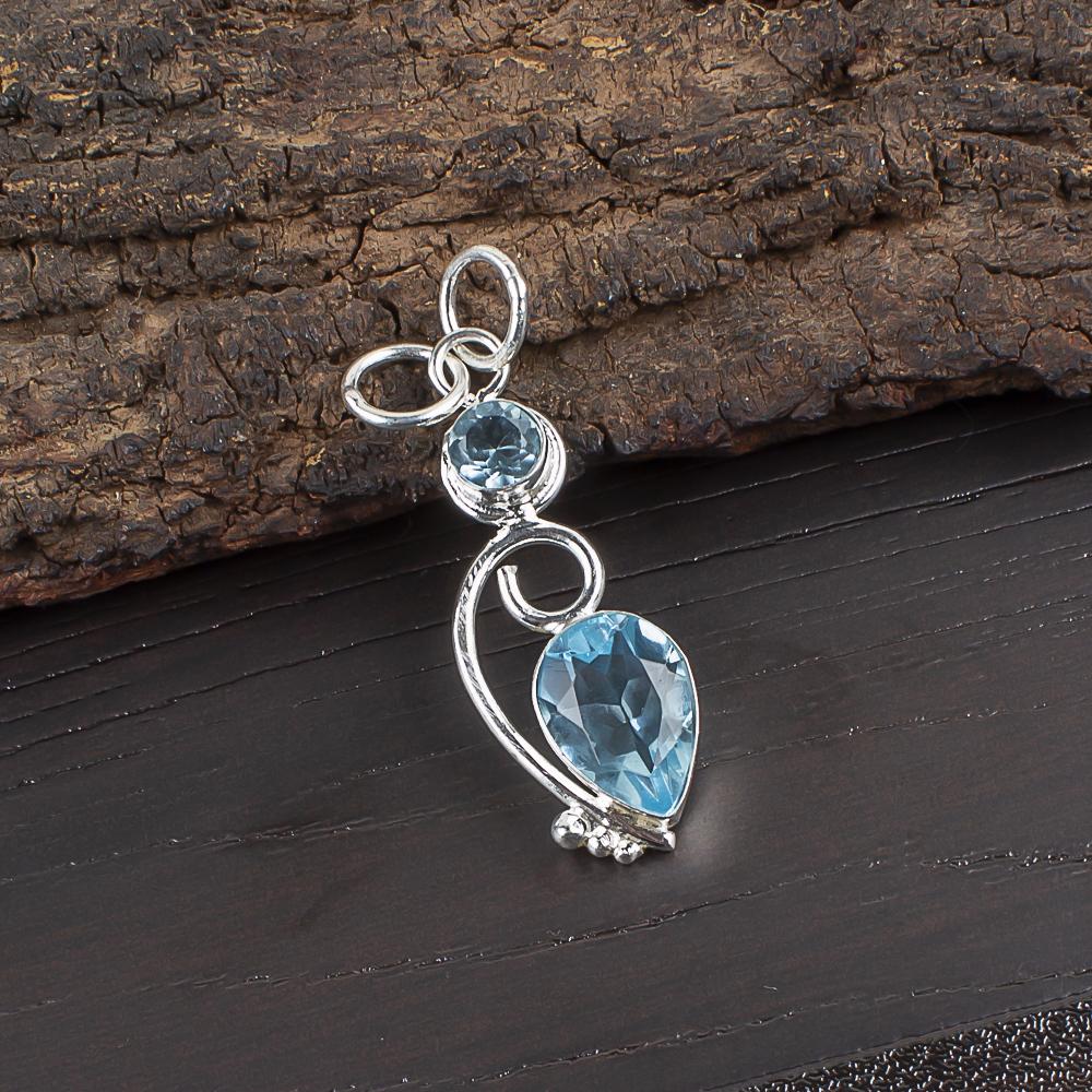 

Подвеска с драгоценным камнем Голубой Топаз, Великолепное украшение ручной работы, Ювелирное изделие из серебра 925 пробы, Богемская подвеска для свадебного подарка 1.03 Inches синий