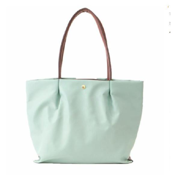 Water-resistant nylon tote bag for women, large-capacity handbag, lightweight commuter bag, Boston-style mommy bag
