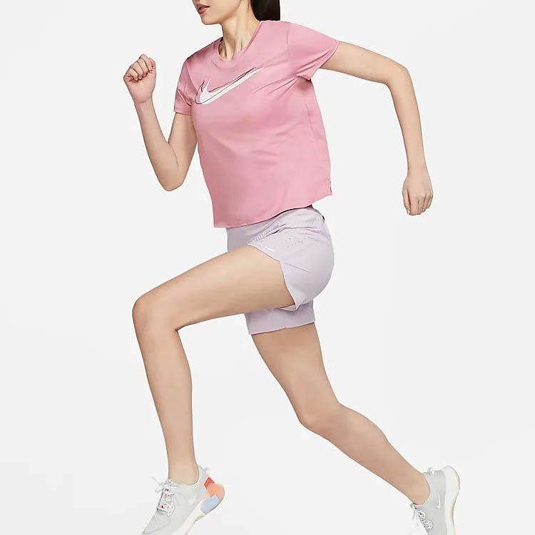 Nike T Shirts Women's Pink Crew Neck Moderate Straight Fit DR7570-630