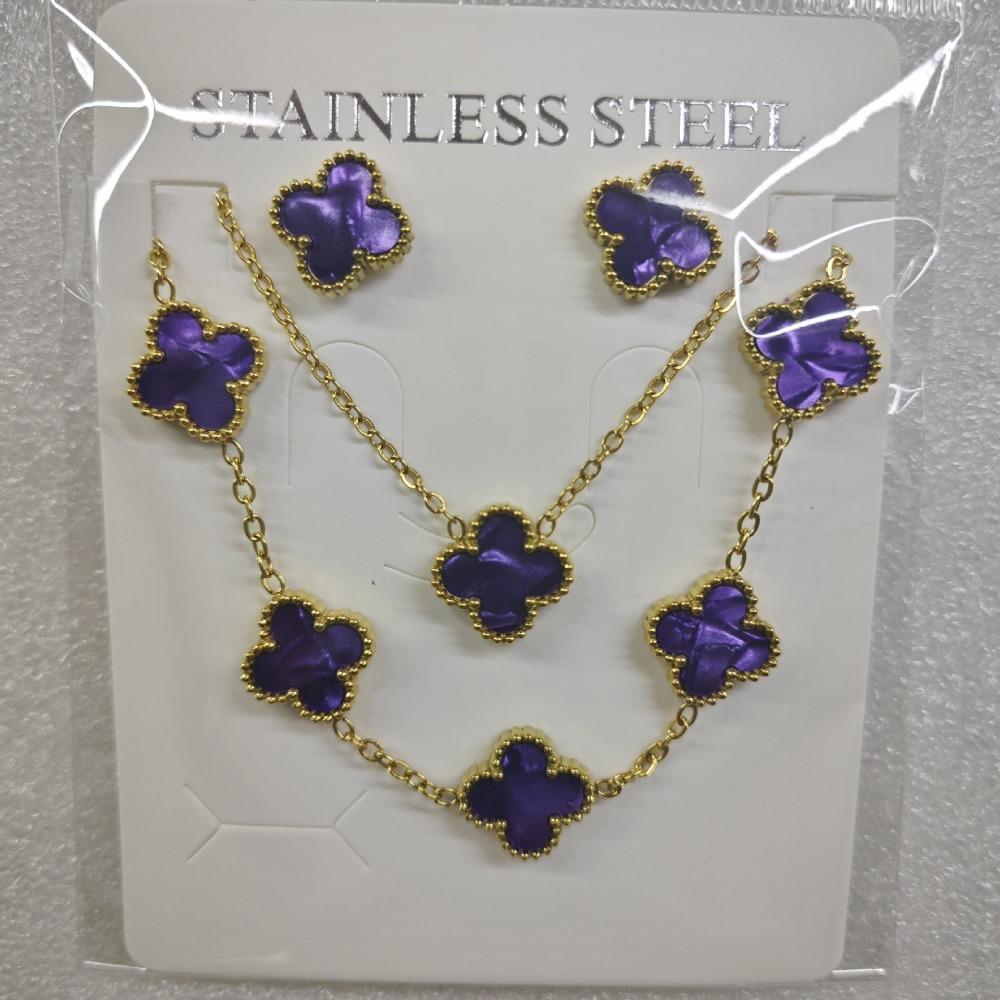 Set Nou de Bijuterii din Oțel Titanic – Colier, Cercei Trifoi cu Patru Frunze și Brățară cu Cinci Flori – Un Set de Bijuterii de Nișă High-end