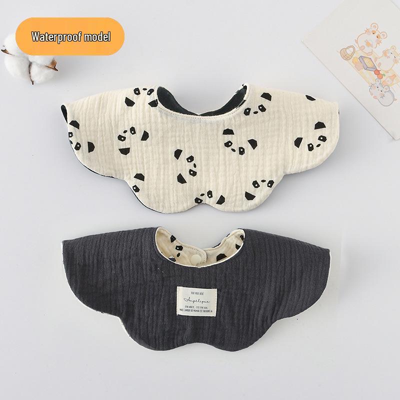 Dwustronny, wodoodporny śliniaczek dla niemowląt w stylu koreańskim z płatkami, wykonany w 100% z gazy bawełnianej