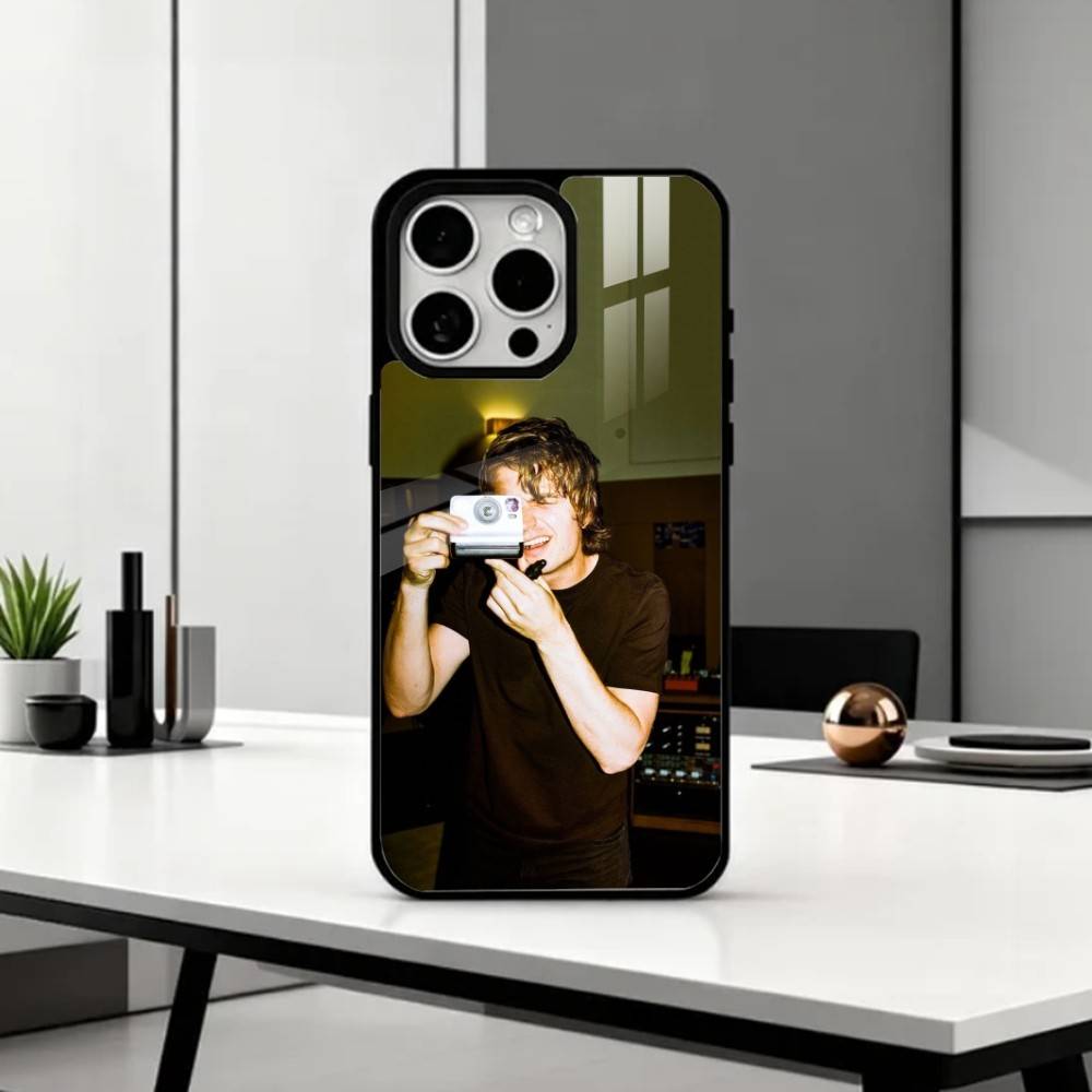 

D-Djo Singer J-Joe K-Keery Phone Case For iPhone17,16,15,14,13,12,11 Plus,Pro Max Magnetic For Magsafe Wireless Charging iphone16e