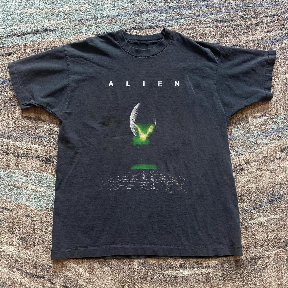 Alien Horror Movie Retro Unisex T-Shirt Size S-5XL XL