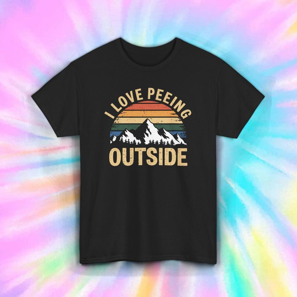

Peeing Outside Shirt Funny Camping Hiking Nature Retro Humor Tee S-5XL M