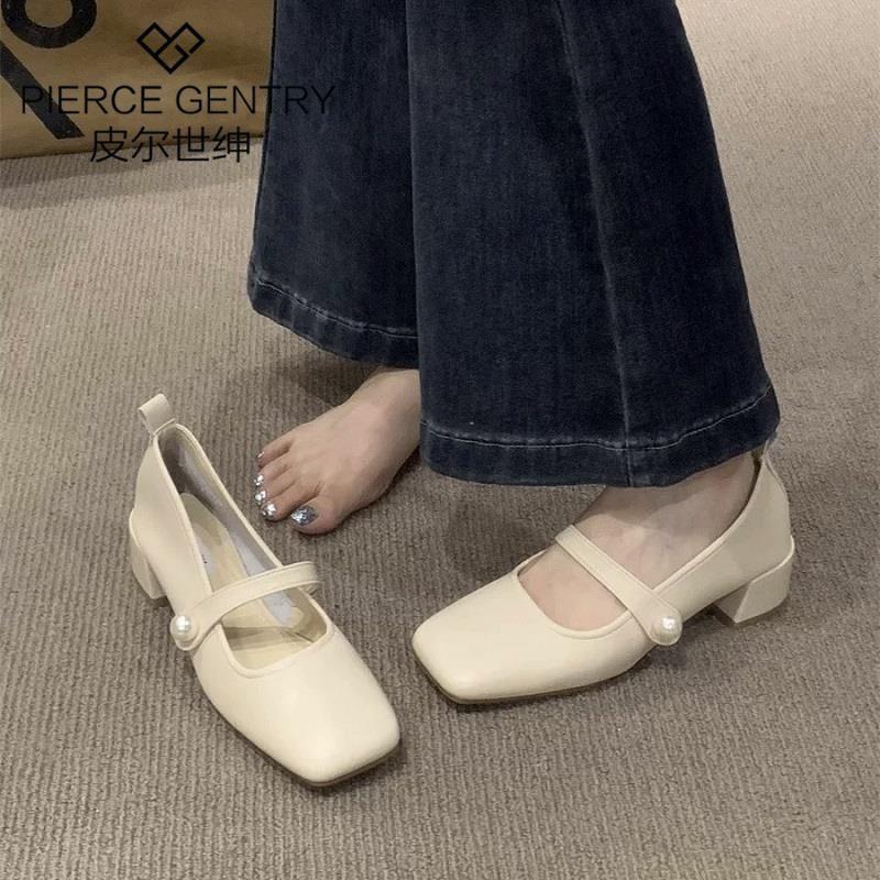 French Square Head Mary Jane Single Shoes Women's 2025 New Spring and Autumn One-word Temperament Light Mouth Soft Leather Small Fragrant Women's Sho