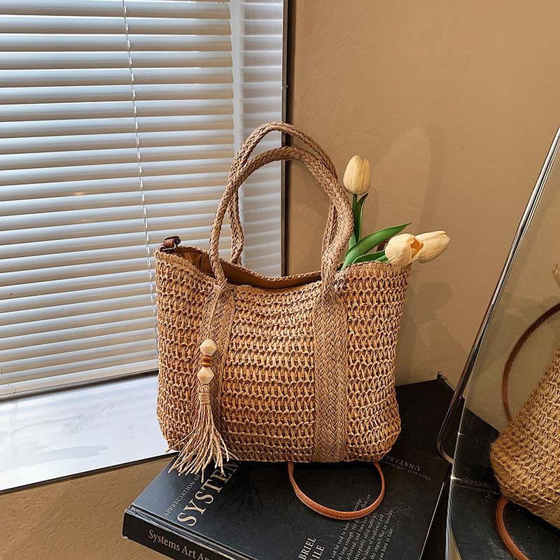 Large Capacity Underarm Bag Women's Bag 2025 New Summer Straw Bag Simple Shoulder Messenger Bag Woven Bag