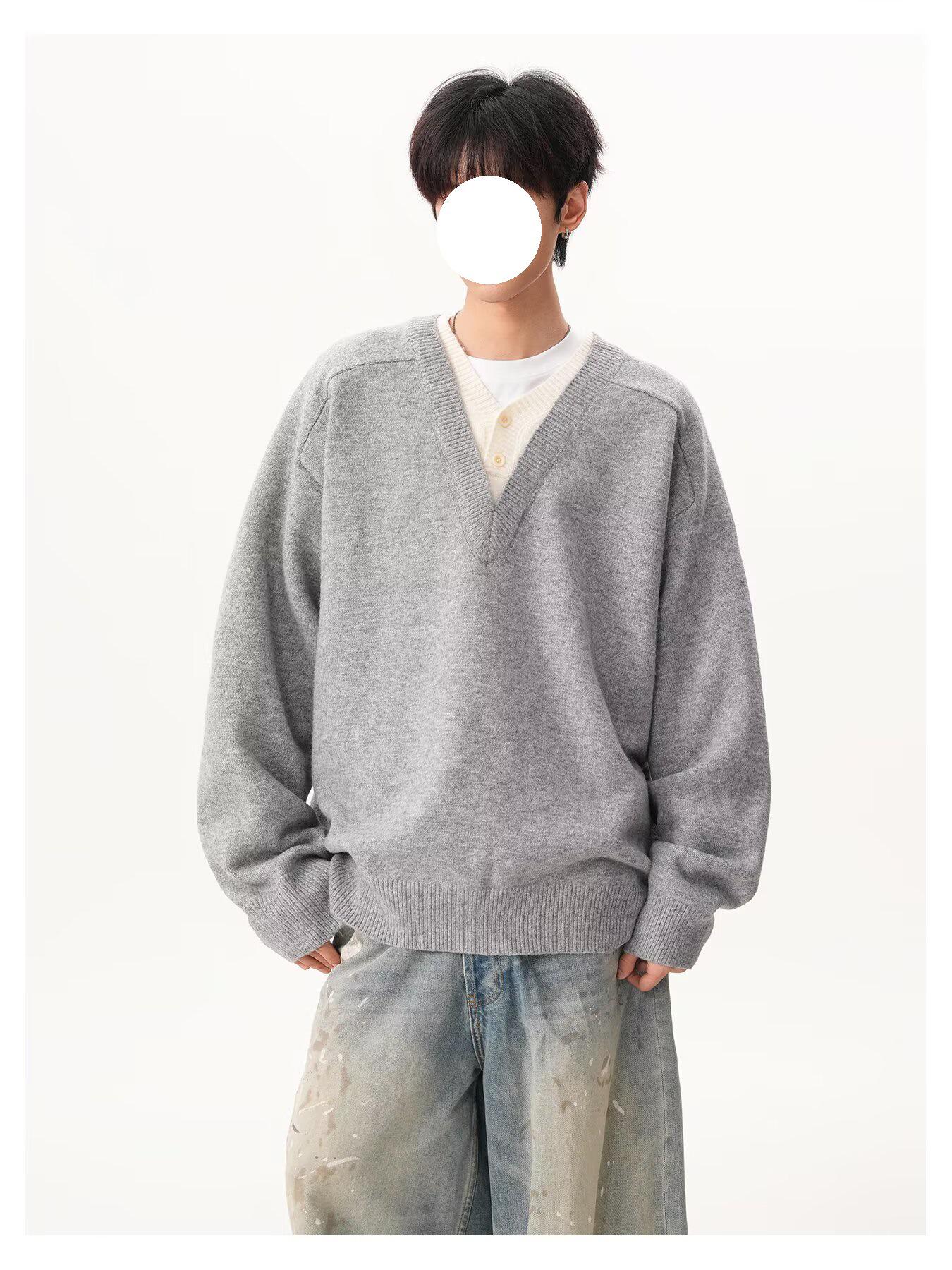 

Men s Autumn V-neck Two-Piece Style Wool Sweater: Elegant, Cozy Knitwear for the Modern Gentleman and Couples XXL світло-сірий колір