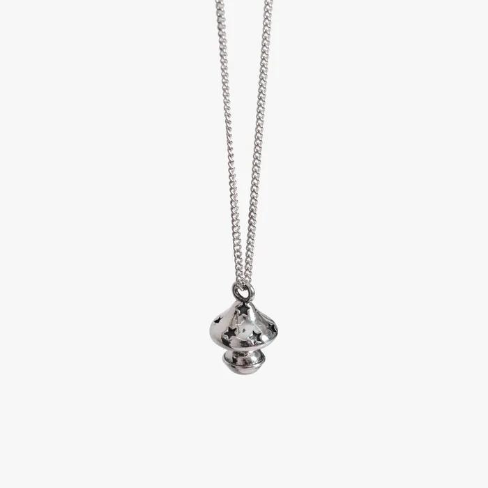 STAR MUSHROOM PENDANT NECKLACE