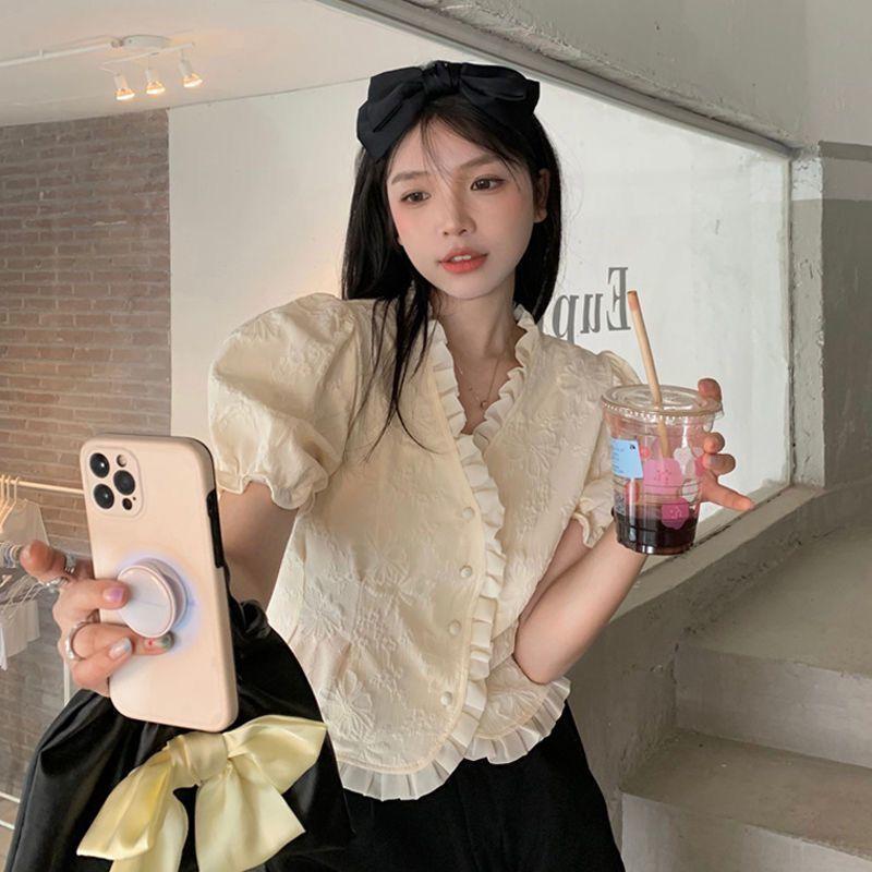 French Gentle V-neck Heavy Duty Shirt with A Unique Summer Temperament Chic Shirt with Short Bubble Sleeves Women's Top